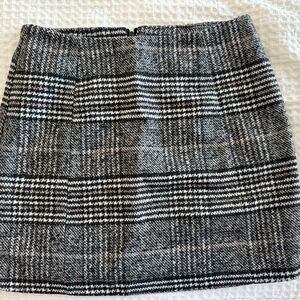 Forever 21 Black and White Mini Pencil Skirt
